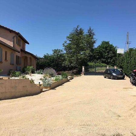 Appartement 55M2 En Beaujolais & Enedis A 15 Min Saint-Germain-Nuelles Luaran gambar